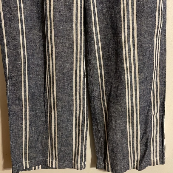 🌹Old Navy Striped Blue Pants - Picture 3 of 7
